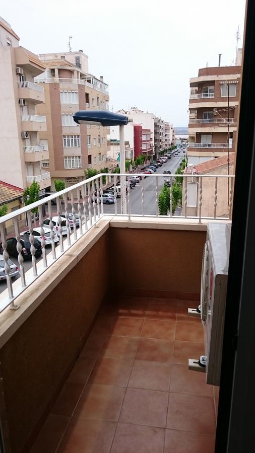 Apartamento Torrevieja Esterno foto