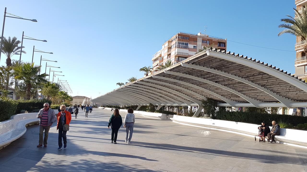 Apartamento Torrevieja Esterno foto